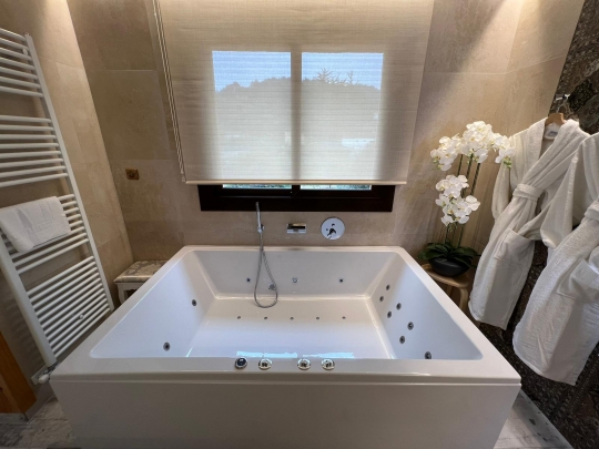 BAÑERA DE HIDROMASAJE B-101 28